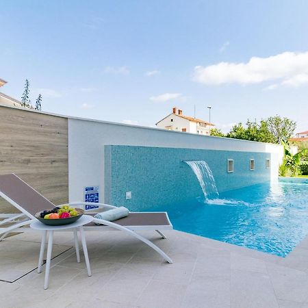 Villa Elena Deluxe Mit Whirlpool Und Beheiztem Pool Am Meer Und Wunderschoenen Blick Auf Die Brijuni Inseln Fažana Exteriör bild